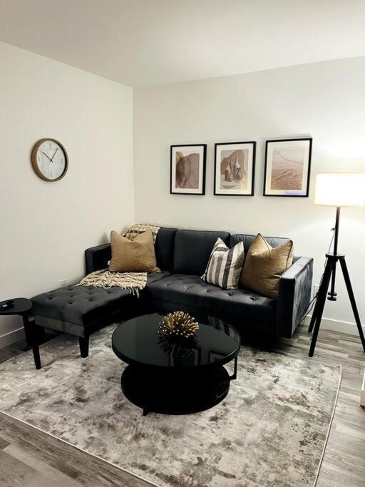 Vila Walking Distance To St Boniface, Easy Parking Winnipeg Exteriér fotografie